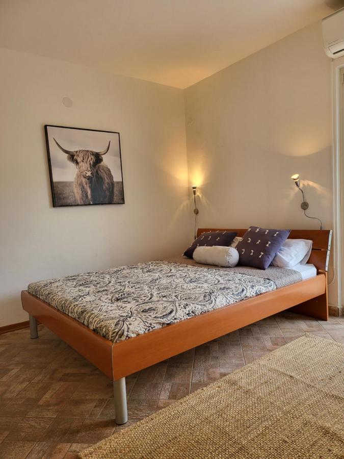 Apartmaniinprimosten Ngoại thất bức ảnh