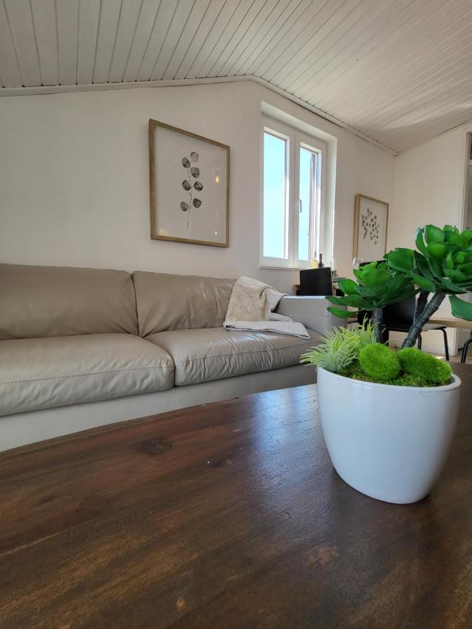 Apartmaniinprimosten Ngoại thất bức ảnh