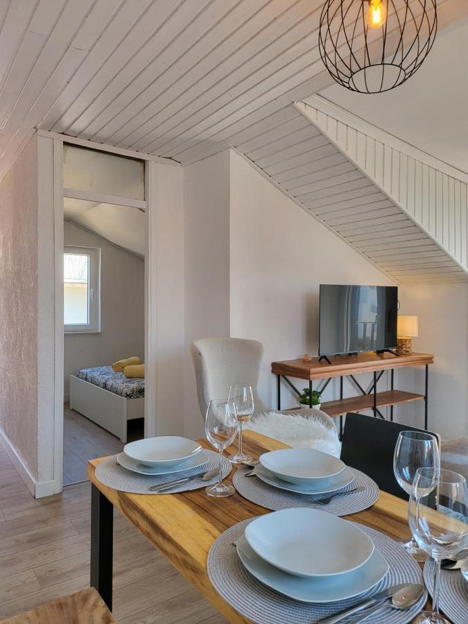 Apartmaniinprimosten Ngoại thất bức ảnh