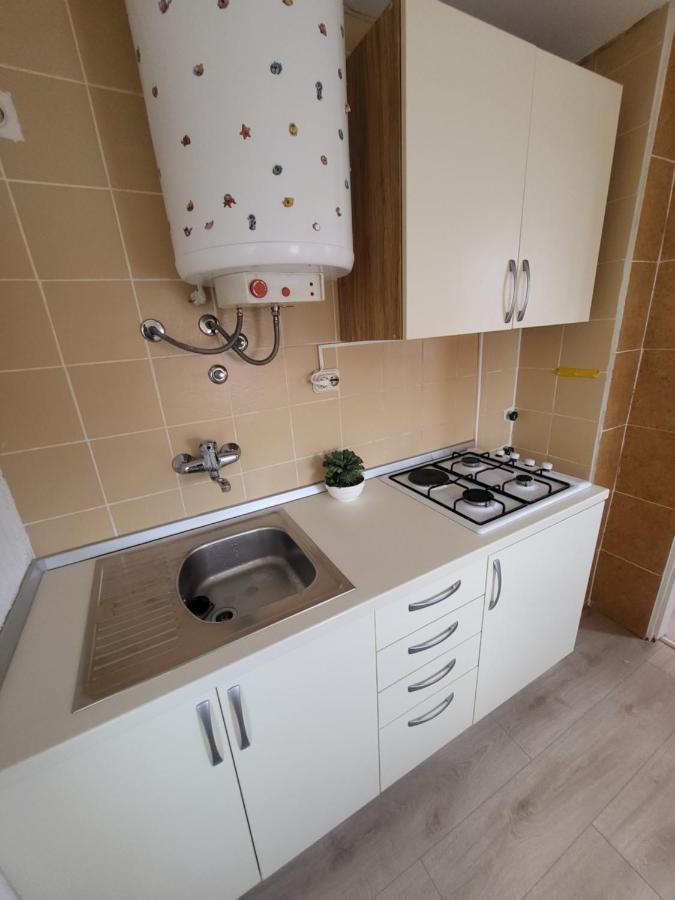 Apartmaniinprimosten Ngoại thất bức ảnh