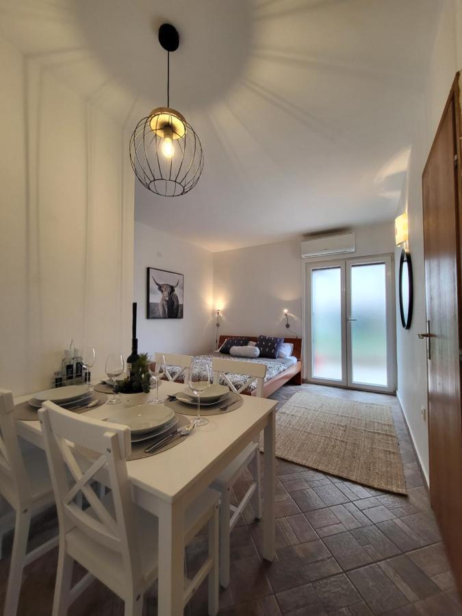 Apartmaniinprimosten Ngoại thất bức ảnh