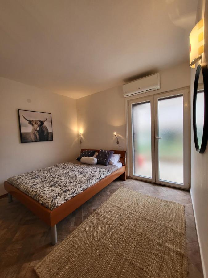 Apartmaniinprimosten Ngoại thất bức ảnh