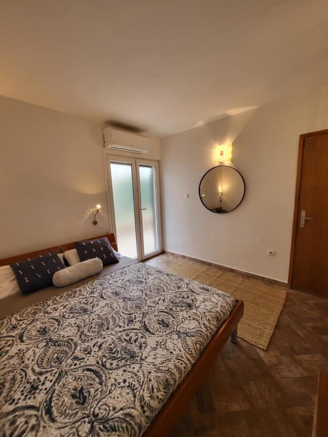Apartmaniinprimosten Ngoại thất bức ảnh