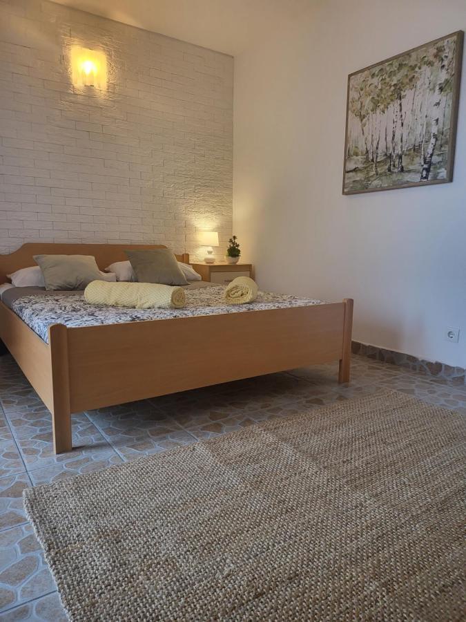 Apartmaniinprimosten Ngoại thất bức ảnh